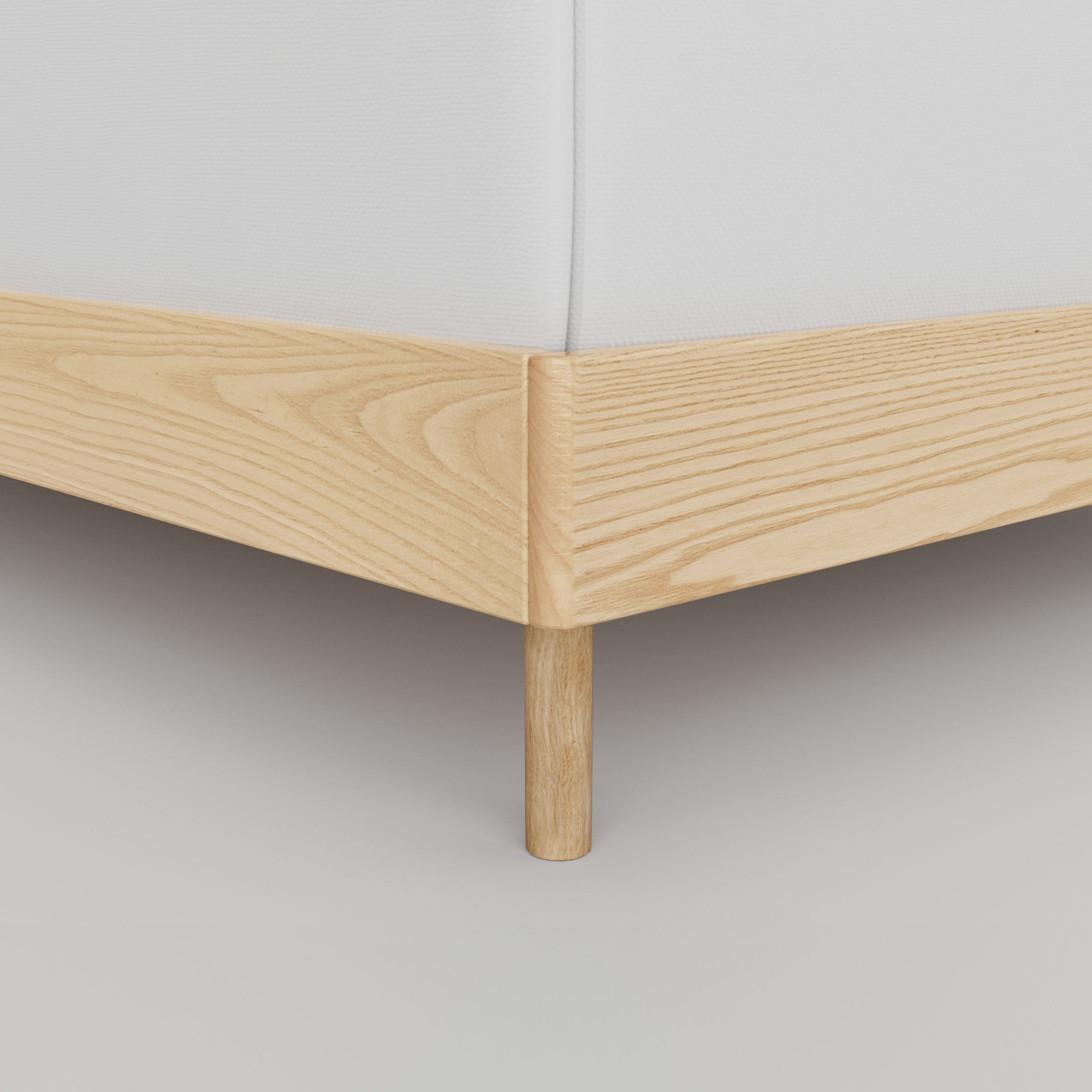 Leg Style: Classic Ash Finish