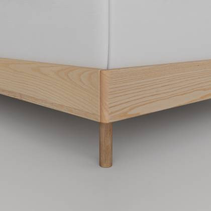 Leg Style: Classic Oak Finish